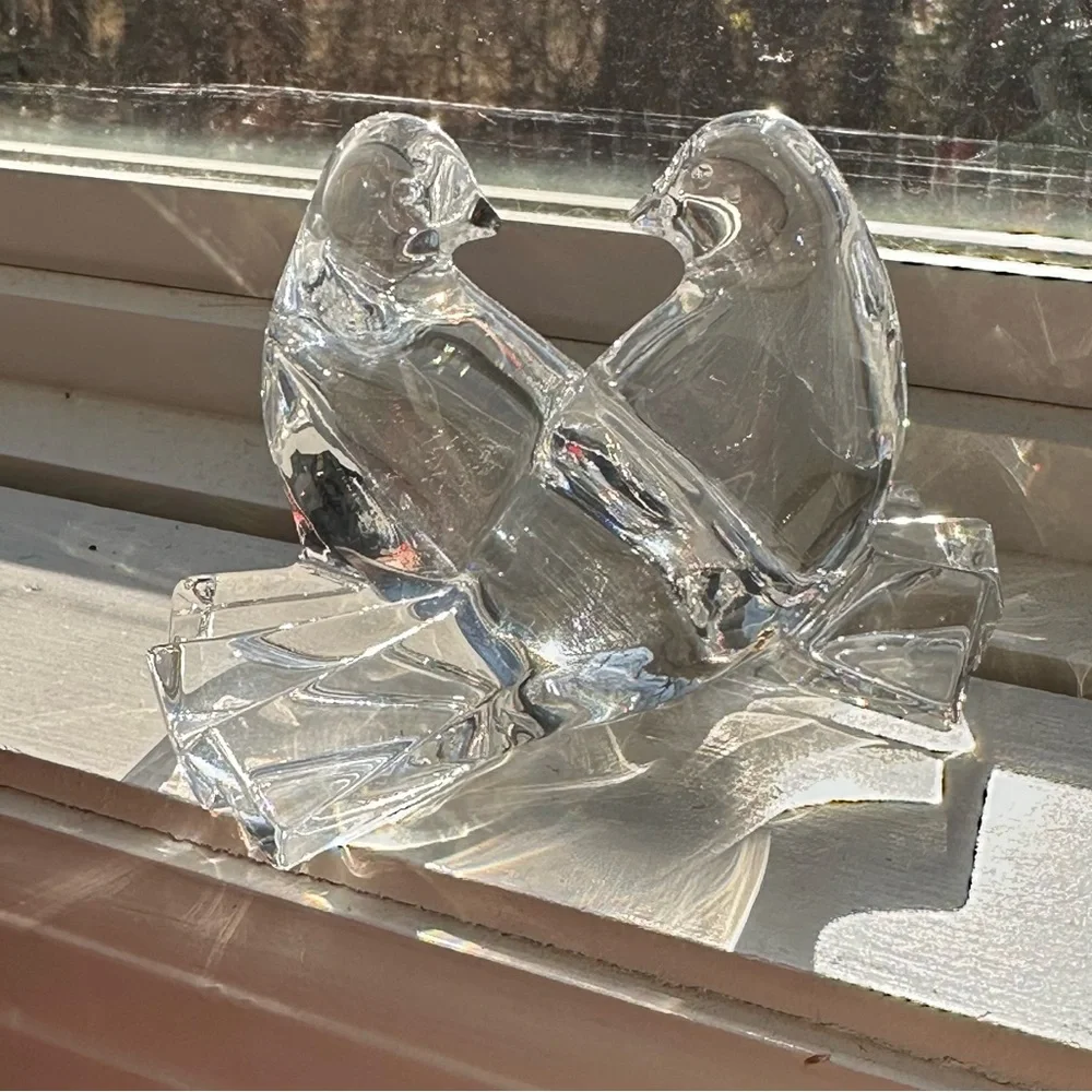 Baccarat Crystal Loving Doves - Picture 2 of 9